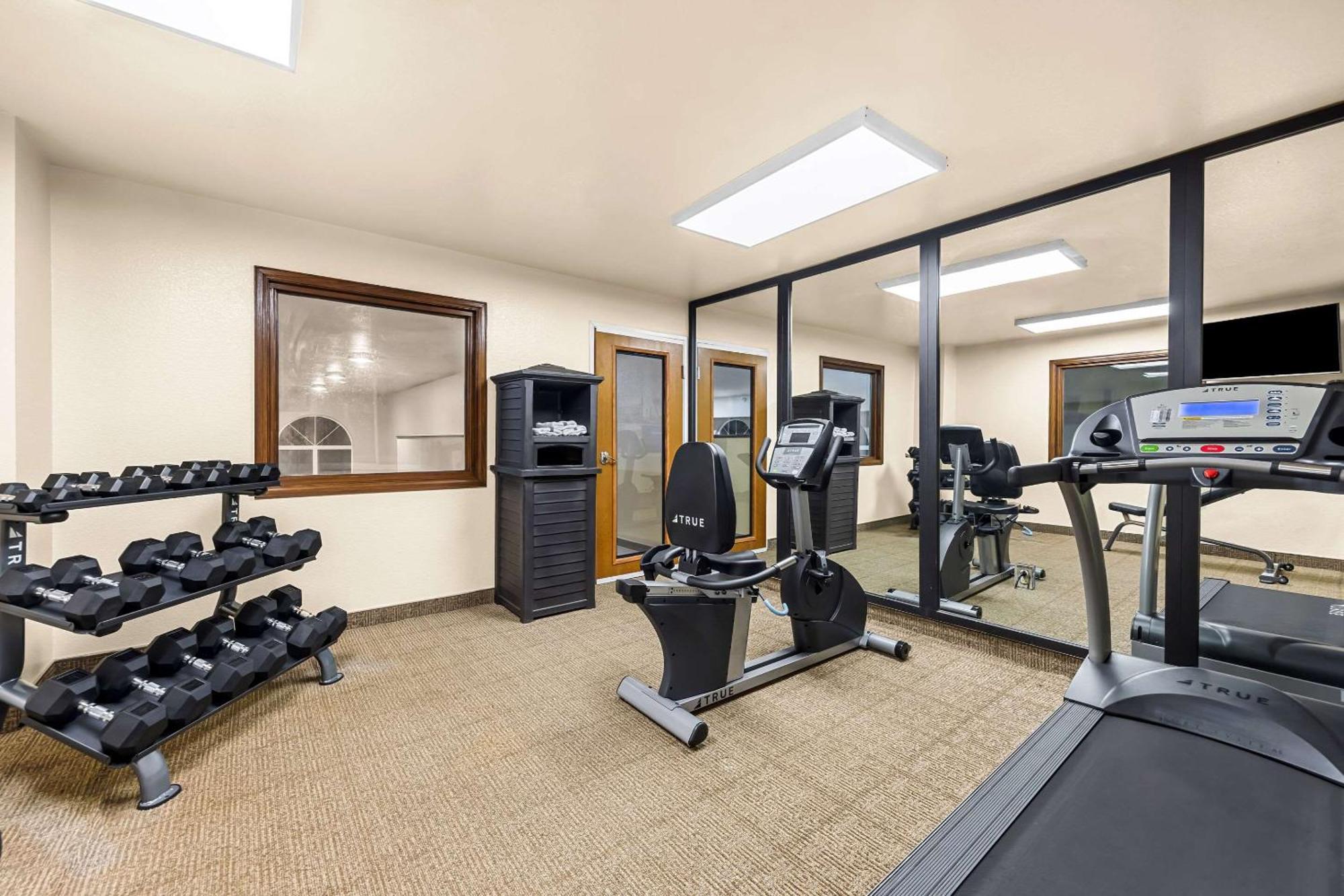 Comfort Inn & Suites Pueblo Bagian luar foto