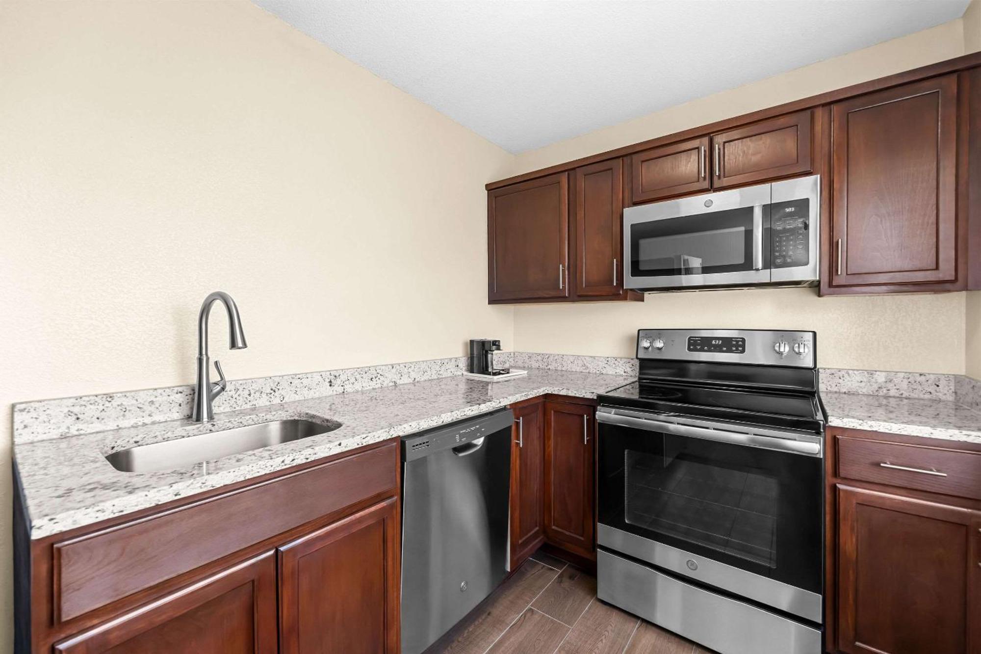 Comfort Inn & Suites Pueblo Bagian luar foto