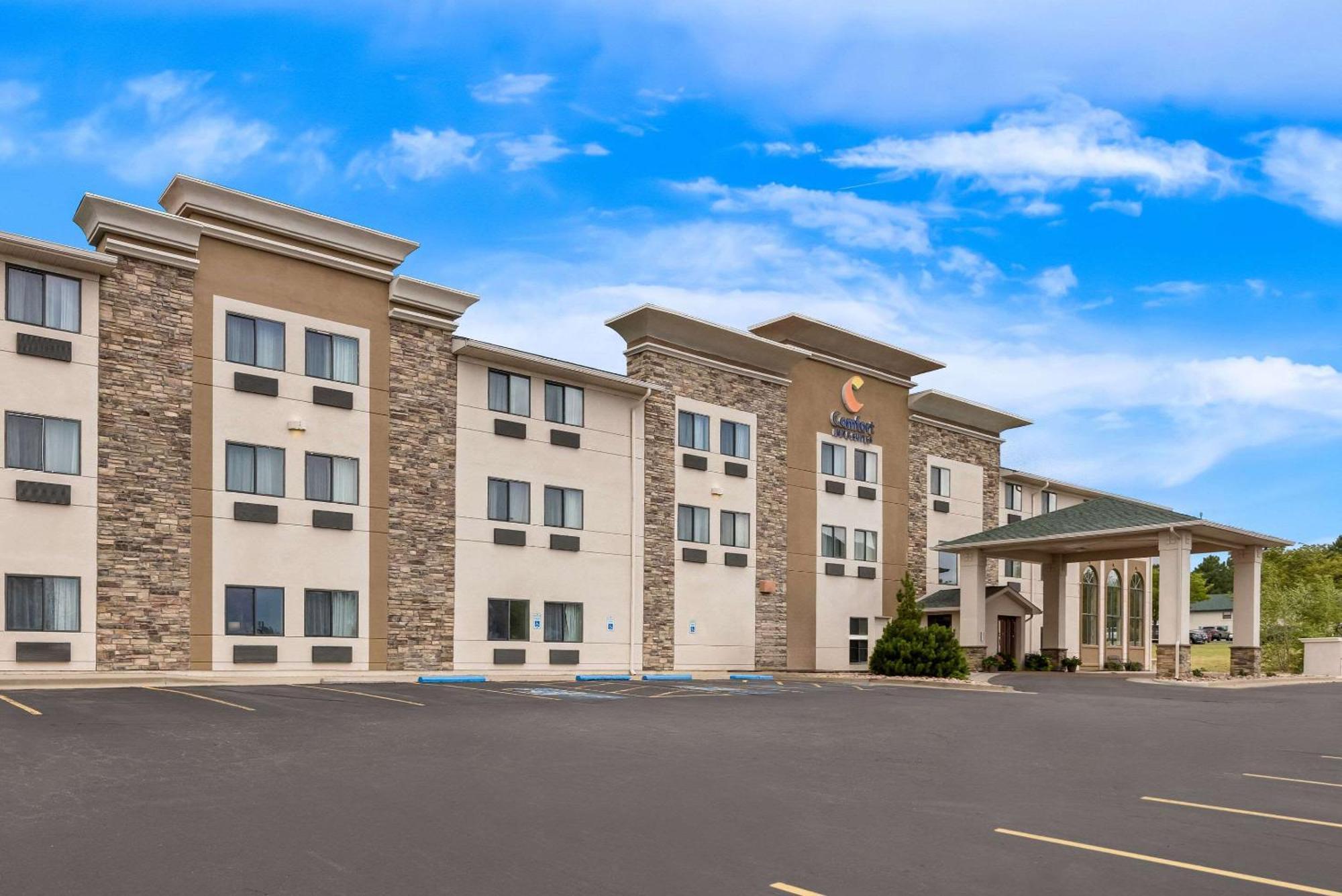Comfort Inn & Suites Pueblo Bagian luar foto